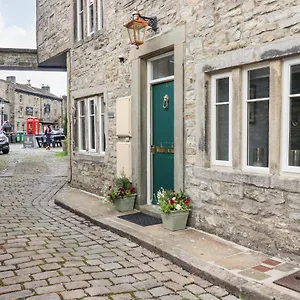 Squint Apartment Skipton